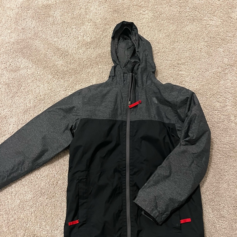 The North Face boys Black and Gray triclimate coat (3 in 1)